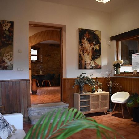 Hostal La Colonial Madrigal de la Vera Buitenkant foto