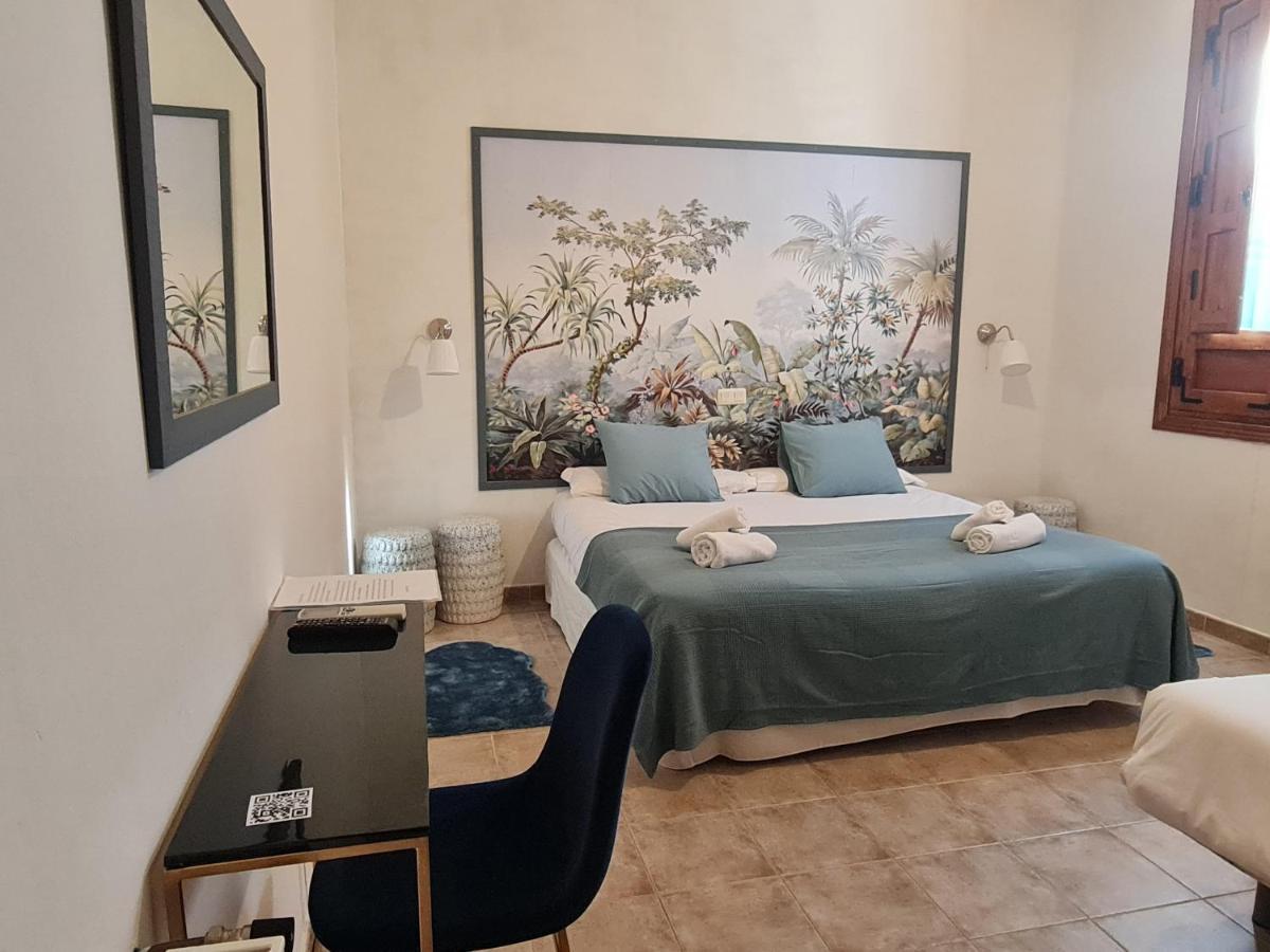 Hostal La Colonial Madrigal de la Vera Buitenkant foto