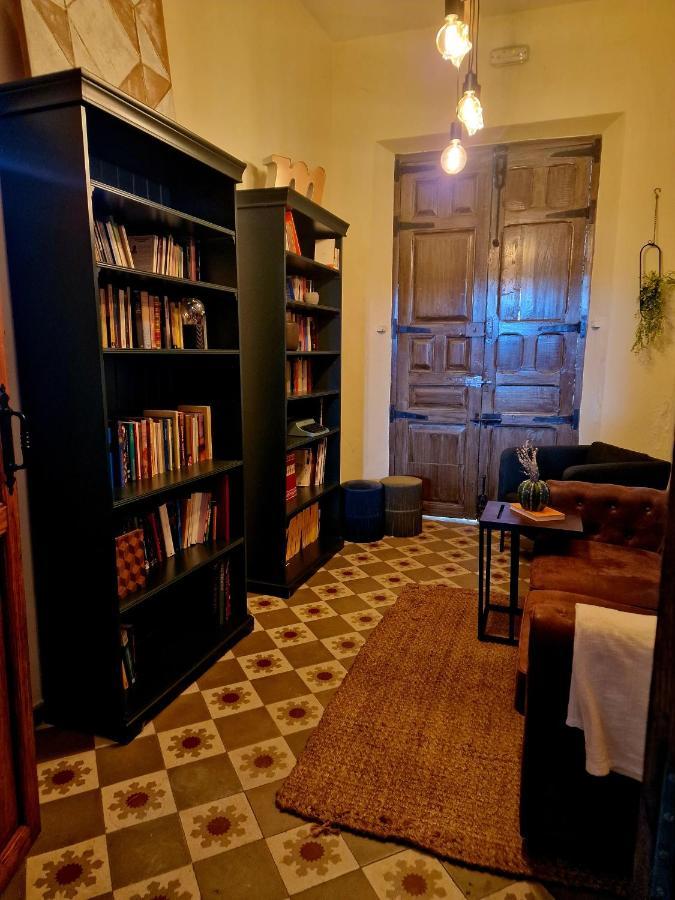 Hostal La Colonial Madrigal de la Vera Buitenkant foto