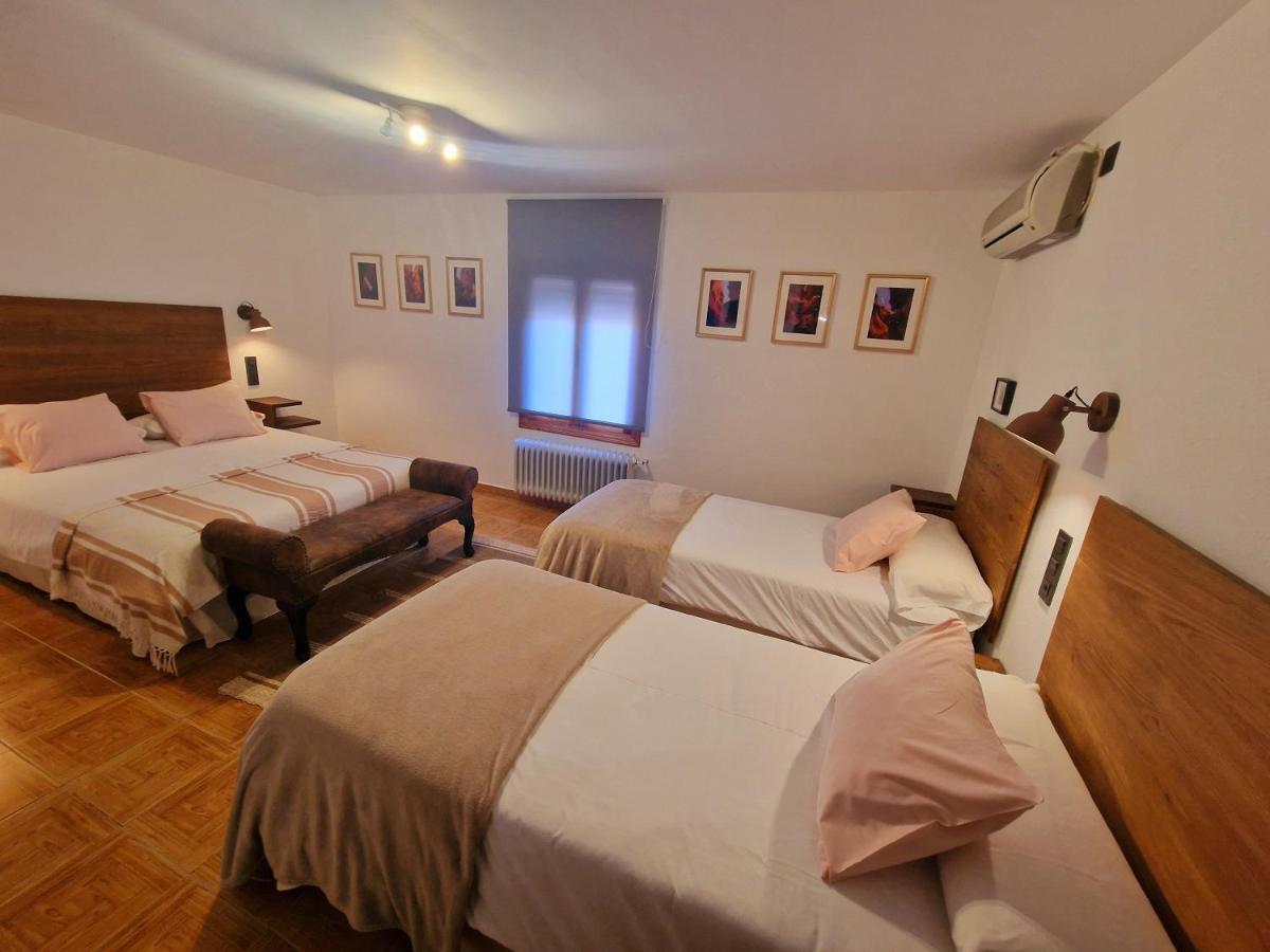 Hostal La Colonial Madrigal de la Vera Kamer foto